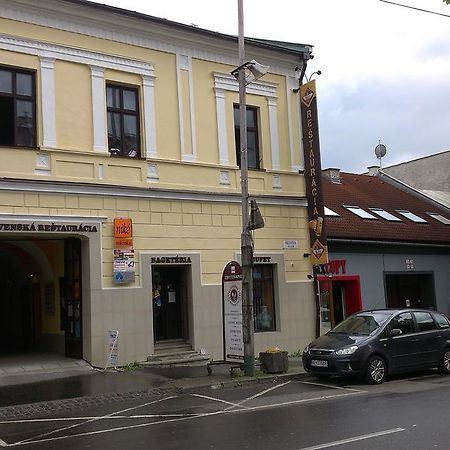 Penzion Marina Pri Slovenskej Restauracii Brezno Værelse billede