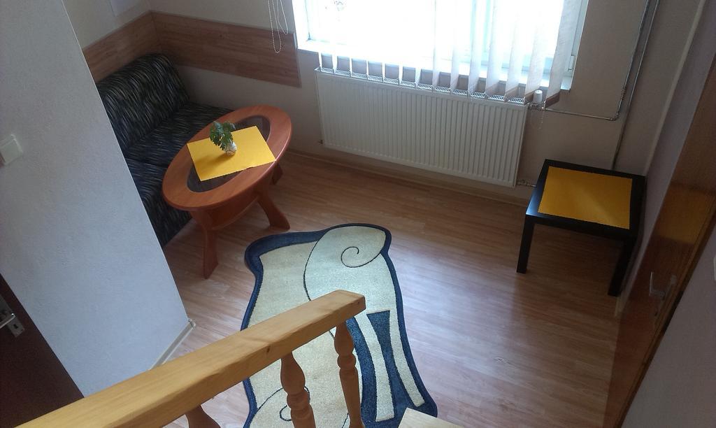 Penzion Marina Pri Slovenskej Restauracii Brezno Værelse billede