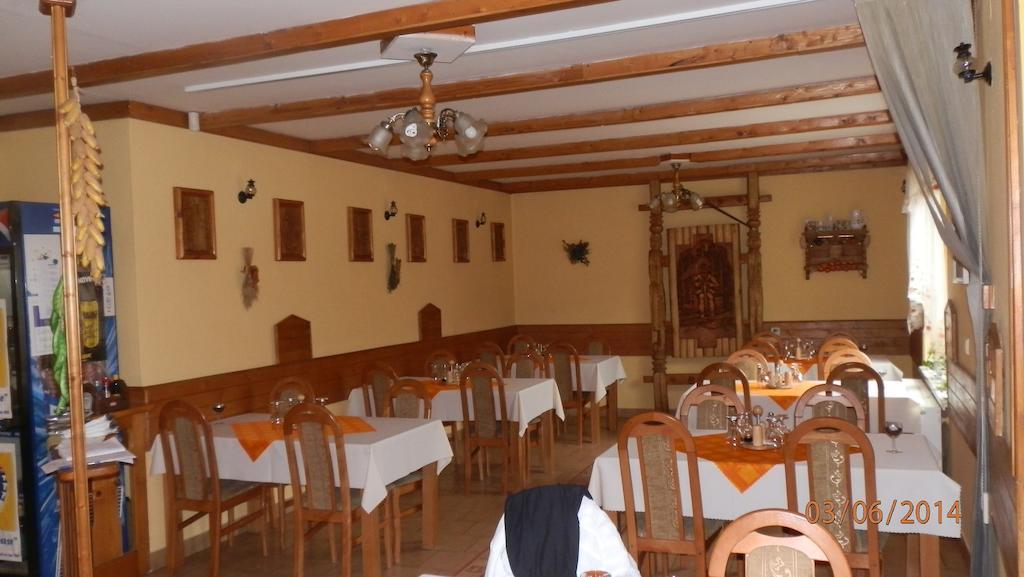 Penzion Marina Pri Slovenskej Restauracii Brezno Værelse billede