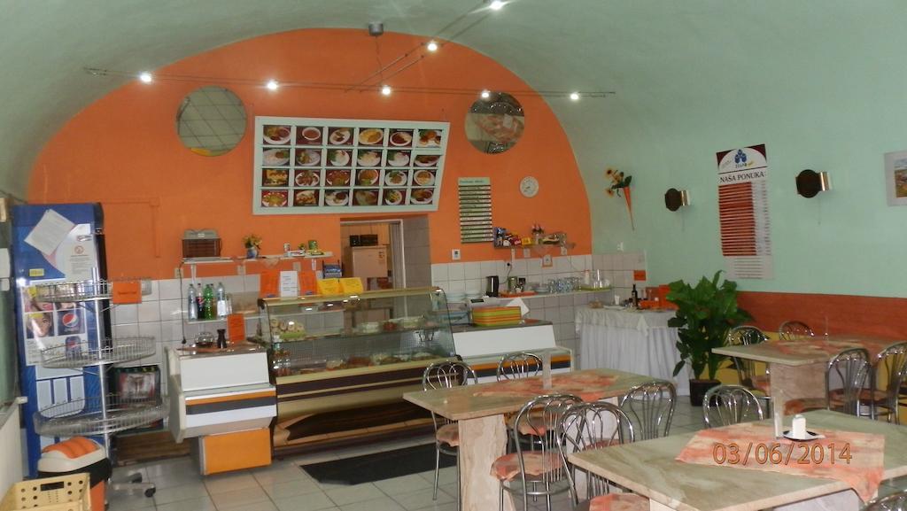 Penzion Marina Pri Slovenskej Restauracii Brezno Værelse billede